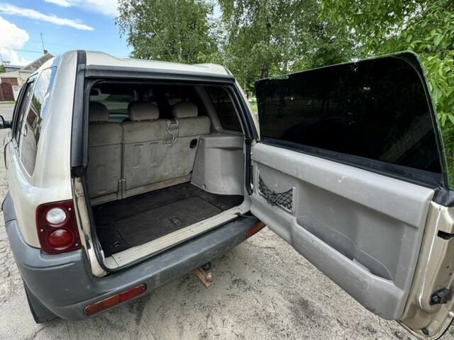 Сірий Ленд Ровер Freelander, об'ємом двигуна 2 л та пробігом 240 тис. км за 2400 $, фото 7 на Automoto.ua