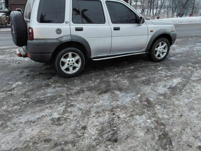 Сірий Ленд Ровер Freelander, об'ємом двигуна 2 л та пробігом 300 тис. км за 6000 $, фото 3 на Automoto.ua