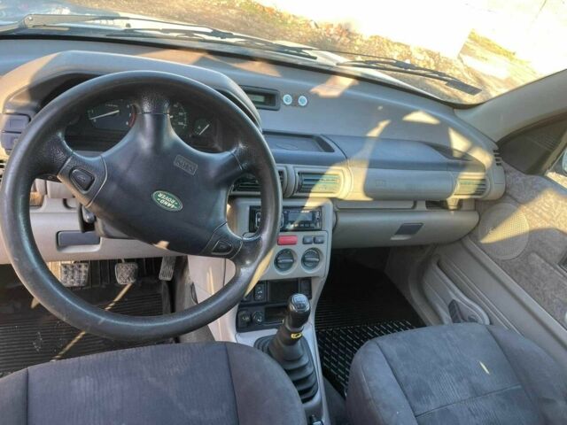 Сірий Ленд Ровер Freelander, об'ємом двигуна 1.8 л та пробігом 150 тис. км за 3900 $, фото 11 на Automoto.ua