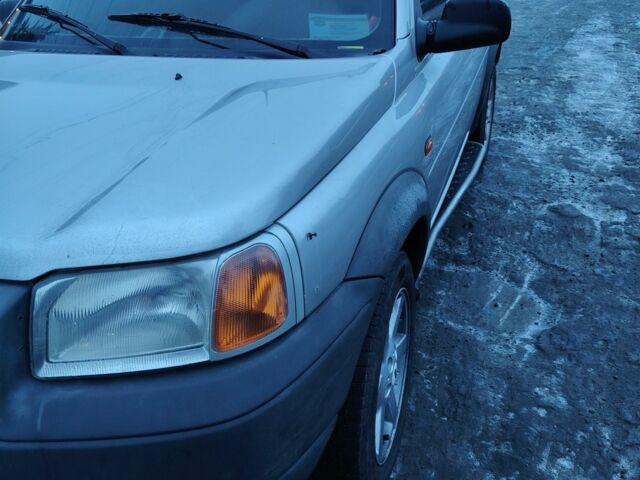 Сірий Ленд Ровер Freelander, об'ємом двигуна 2 л та пробігом 300 тис. км за 6000 $, фото 2 на Automoto.ua