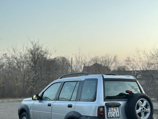 Сірий Ленд Ровер Freelander, об'ємом двигуна 1.8 л та пробігом 250 тис. км за 2200 $, фото 5 на Automoto.ua