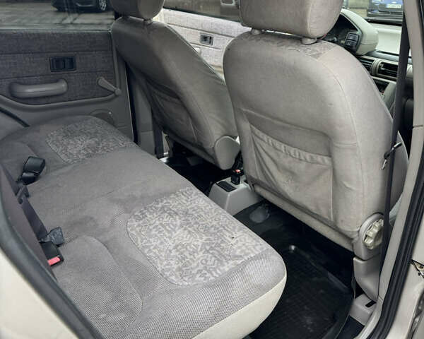 Сірий Ленд Ровер Freelander, об'ємом двигуна 2 л та пробігом 299 тис. км за 4200 $, фото 17 на Automoto.ua