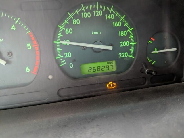 Сірий Ленд Ровер Freelander, об'ємом двигуна 2 л та пробігом 268 тис. км за 4500 $, фото 2 на Automoto.ua