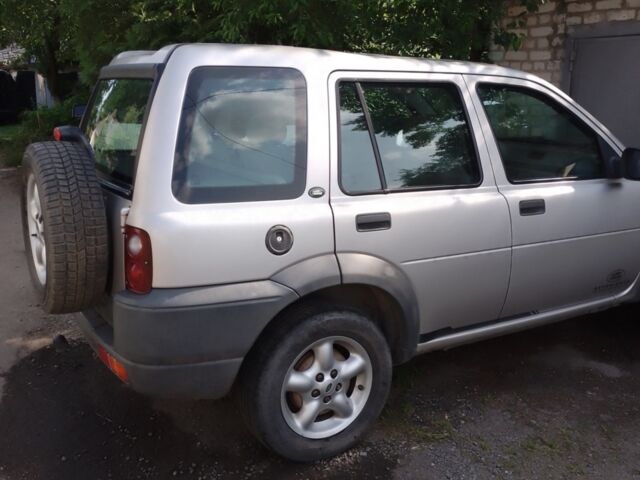 Сірий Ленд Ровер Freelander, об'ємом двигуна 1.8 л та пробігом 267 тис. км за 4800 $, фото 3 на Automoto.ua