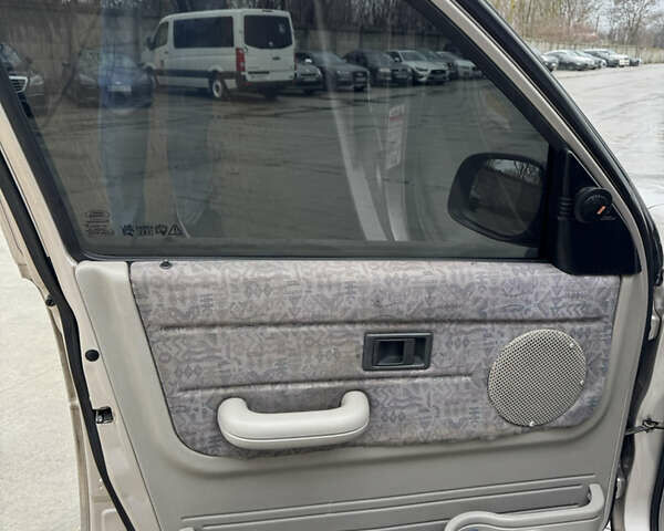 Сірий Ленд Ровер Freelander, об'ємом двигуна 2 л та пробігом 299 тис. км за 4200 $, фото 13 на Automoto.ua