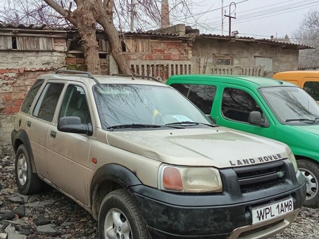 Серый Ленд Ровер Фрилендер, объемом двигателя 2 л и пробегом 350 тыс. км за 2900 $, фото 1 на Automoto.ua