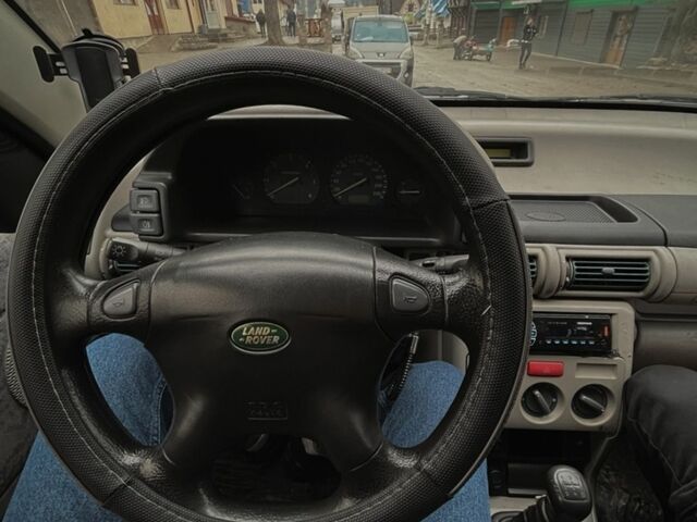 Сірий Ленд Ровер Freelander, об'ємом двигуна 2 л та пробігом 280 тис. км за 3300 $, фото 3 на Automoto.ua