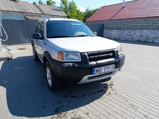 Серый Ленд Ровер Фрилендер, объемом двигателя 2 л и пробегом 250 тыс. км за 1999 $, фото 1 на Automoto.ua