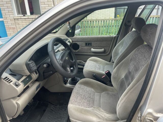 Сірий Ленд Ровер Freelander, об'ємом двигуна 2 л та пробігом 235 тис. км за 2000 $, фото 6 на Automoto.ua