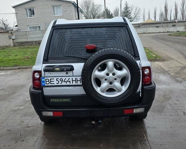 Сірий Ленд Ровер Freelander, об'ємом двигуна 1.8 л та пробігом 285 тис. км за 5100 $, фото 4 на Automoto.ua