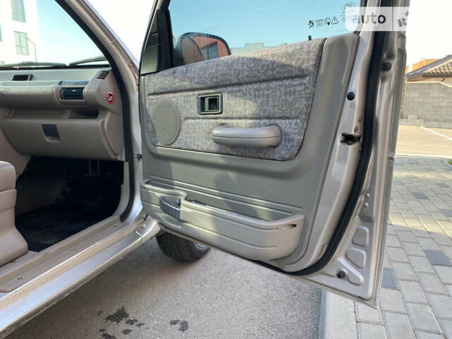 Сірий Ленд Ровер Freelander, об'ємом двигуна 2 л та пробігом 251 тис. км за 3850 $, фото 37 на Automoto.ua