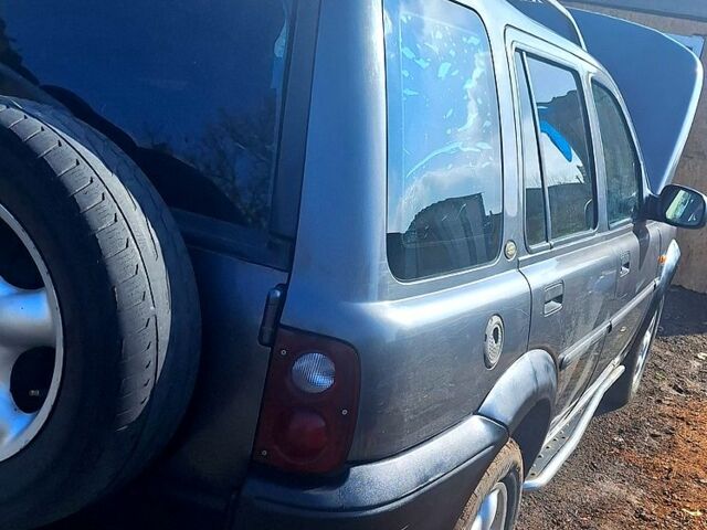Сірий Ленд Ровер Freelander, об'ємом двигуна 2 л та пробігом 250 тис. км за 2300 $, фото 6 на Automoto.ua