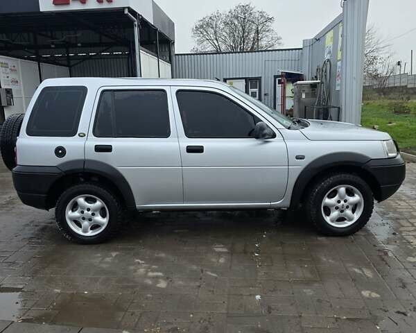 Сірий Ленд Ровер Freelander, об'ємом двигуна 1.8 л та пробігом 285 тис. км за 5100 $, фото 2 на Automoto.ua