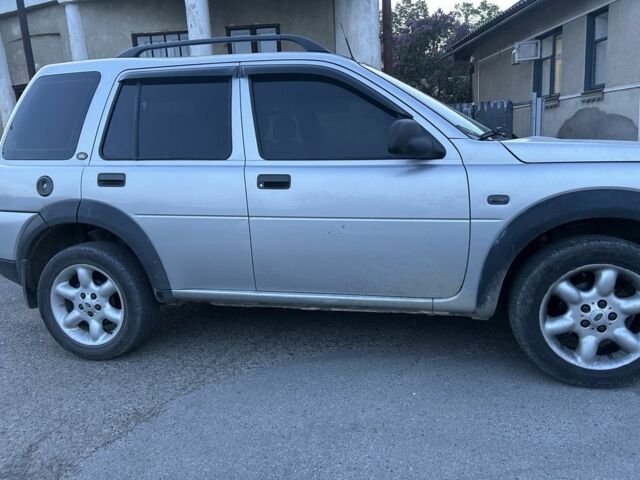 Сірий Ленд Ровер Freelander, об'ємом двигуна 2 л та пробігом 320 тис. км за 4700 $, фото 1 на Automoto.ua