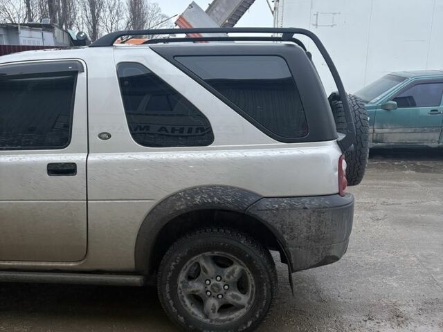 Сірий Ленд Ровер Freelander, об'ємом двигуна 2 л та пробігом 250 тис. км за 4900 $, фото 6 на Automoto.ua