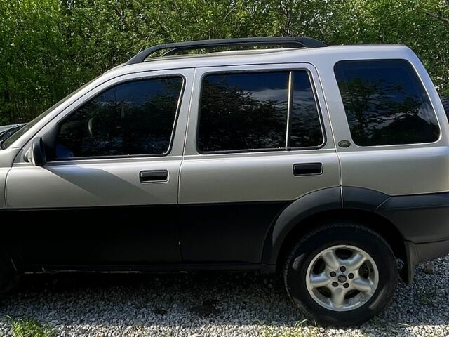 Серый Ленд Ровер Фрилендер, объемом двигателя 2 л и пробегом 190 тыс. км за 3500 $, фото 2 на Automoto.ua