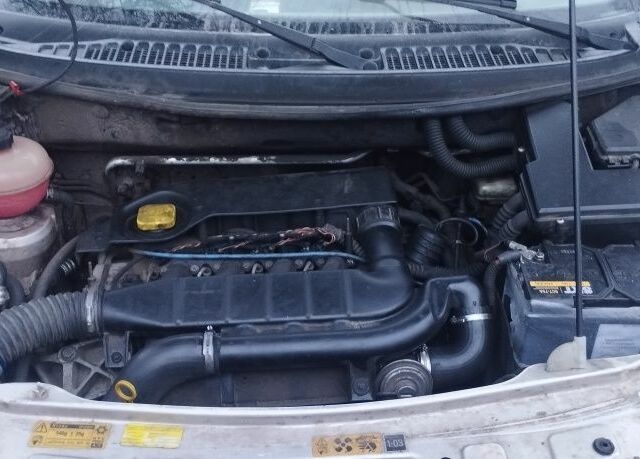 Сірий Ленд Ровер Freelander, об'ємом двигуна 2 л та пробігом 322 тис. км за 1500 $, фото 5 на Automoto.ua