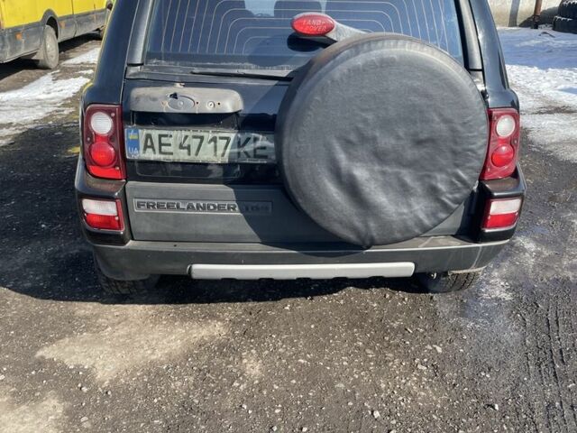 Серый Ленд Ровер Фрилендер, объемом двигателя 1.8 л и пробегом 240 тыс. км за 4700 $, фото 3 на Automoto.ua