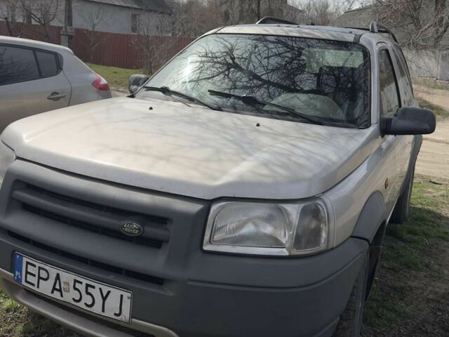Сірий Ленд Ровер Freelander, об'ємом двигуна 2 л та пробігом 300 тис. км за 2600 $, фото 1 на Automoto.ua