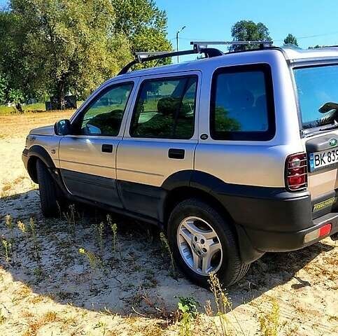 Сірий Ленд Ровер Freelander, об'ємом двигуна 2 л та пробігом 380 тис. км за 5700 $, фото 2 на Automoto.ua