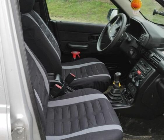 Сірий Ленд Ровер Freelander, об'ємом двигуна 1.8 л та пробігом 174 тис. км за 3100 $, фото 6 на Automoto.ua
