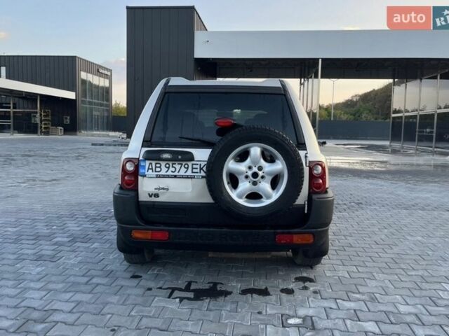 Серый Ленд Ровер Фрилендер, объемом двигателя 2.5 л и пробегом 260 тыс. км за 4499 $, фото 12 на Automoto.ua