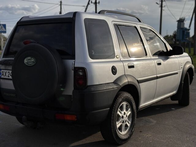Сірий Ленд Ровер Freelander, об'ємом двигуна 1.8 л та пробігом 220 тис. км за 2449 $, фото 3 на Automoto.ua