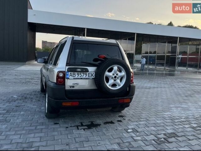 Серый Ленд Ровер Фрилендер, объемом двигателя 2.5 л и пробегом 260 тыс. км за 4499 $, фото 11 на Automoto.ua