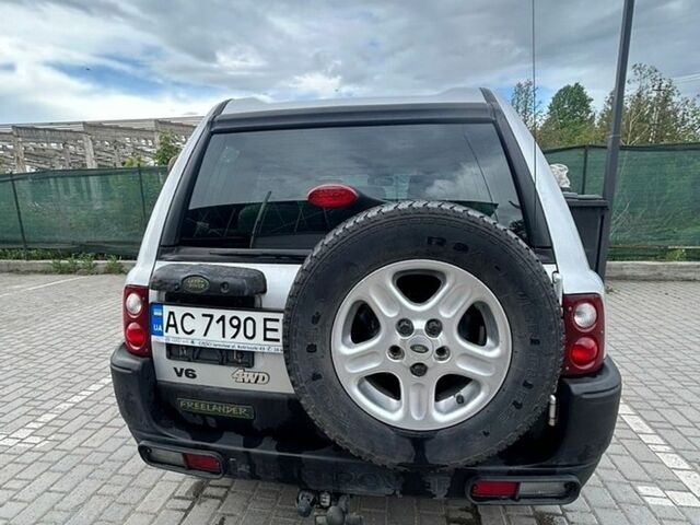 Сірий Ленд Ровер Freelander, об'ємом двигуна 2.5 л та пробігом 250 тис. км за 5000 $, фото 3 на Automoto.ua