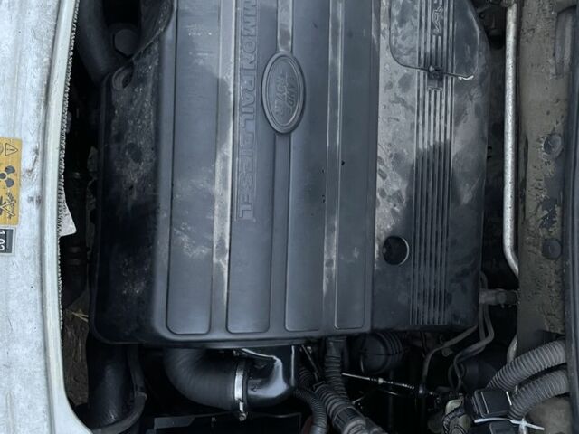 Серый Ленд Ровер Фрилендер, объемом двигателя 2 л и пробегом 386 тыс. км за 3500 $, фото 7 на Automoto.ua