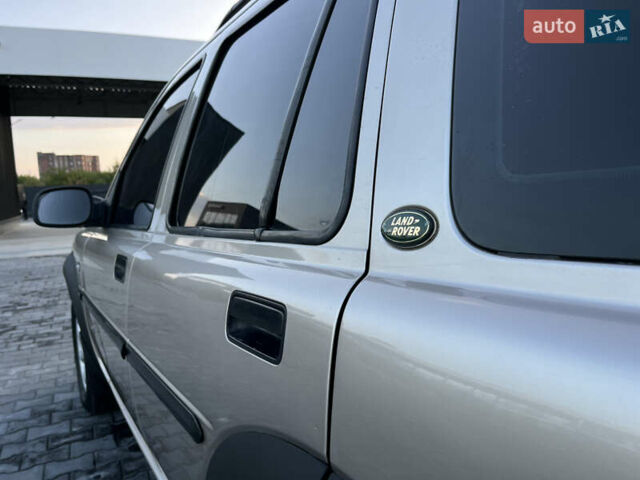 Ленд Ровер Фрилендер 2002 в Каменце-Подольском на Automoto.ua Серый Ленд Ровер Фрилендер, объемом двигателя 2.5 л и пробегом 257 тыс. км за 4999 $, фото 22 на Automoto.ua