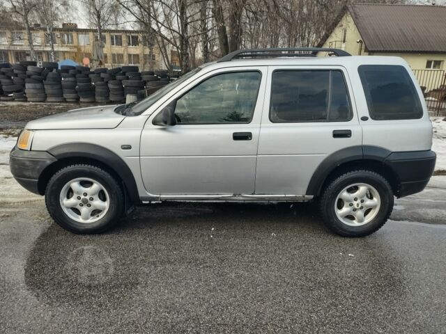 Серый Ленд Ровер Фрилендер, объемом двигателя 2 л и пробегом 300 тыс. км за 4200 $, фото 4 на Automoto.ua