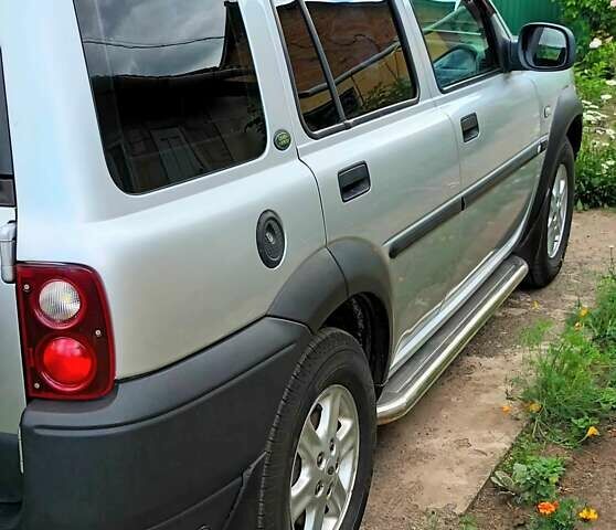 Сірий Ленд Ровер Freelander, об'ємом двигуна 1.8 л та пробігом 388 тис. км за 5200 $, фото 7 на Automoto.ua
