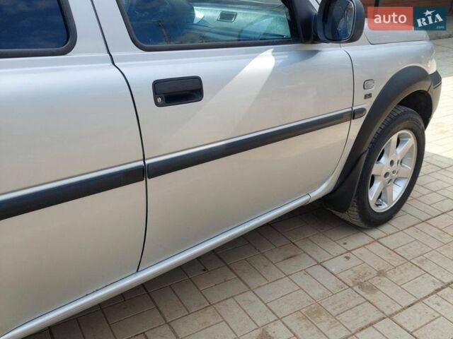 Сірий Ленд Ровер Freelander, об'ємом двигуна 1.95 л та пробігом 170 тис. км за 5800 $, фото 7 на Automoto.ua