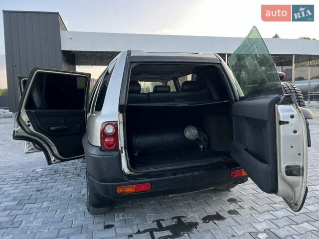 Ленд Ровер Фрилендер 2002 в Каменце-Подольском на Automoto.ua Серый Ленд Ровер Фрилендер, объемом двигателя 2.5 л и пробегом 257 тыс. км за 4999 $, фото 28 на Automoto.ua