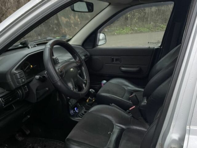 Серый Ленд Ровер Фрилендер, объемом двигателя 2 л и пробегом 386 тыс. км за 3500 $, фото 9 на Automoto.ua