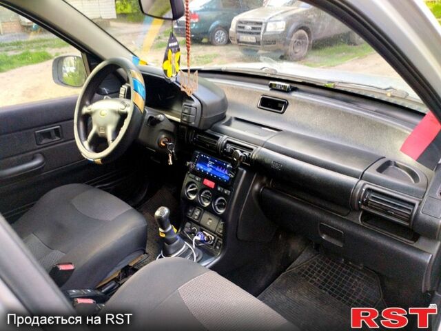 Сірий Ленд Ровер Freelander, об'ємом двигуна 2 л та пробігом 380 тис. км за 3200 $, фото 4 на Automoto.ua