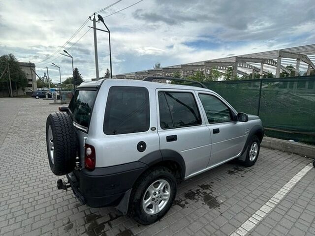 Сірий Ленд Ровер Freelander, об'ємом двигуна 2.5 л та пробігом 250 тис. км за 5000 $, фото 4 на Automoto.ua