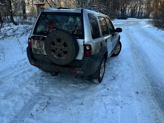 Серый Ленд Ровер Фрилендер, объемом двигателя 2 л и пробегом 380 тыс. км за 2800 $, фото 3 на Automoto.ua