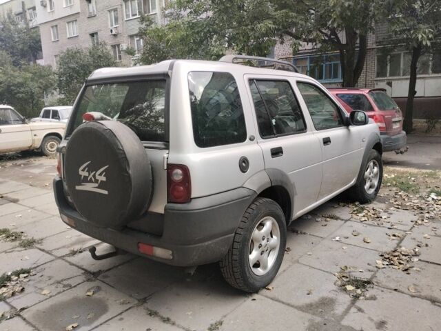 Сірий Ленд Ровер Freelander, об'ємом двигуна 2 л та пробігом 350 тис. км за 3201 $, фото 1 на Automoto.ua