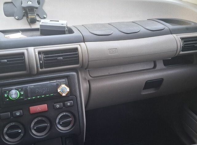 Серый Ленд Ровер Фрилендер, объемом двигателя 2 л и пробегом 200 тыс. км за 3632 $, фото 13 на Automoto.ua