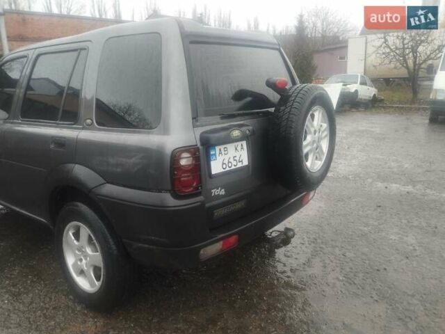 Серый Ленд Ровер Фрилендер, объемом двигателя 1.95 л и пробегом 186 тыс. км за 5300 $, фото 4 на Automoto.ua