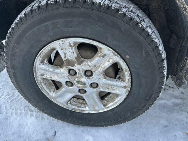 Сірий Ленд Ровер Freelander, об'ємом двигуна 2 л та пробігом 392 тис. км за 3200 $, фото 6 на Automoto.ua