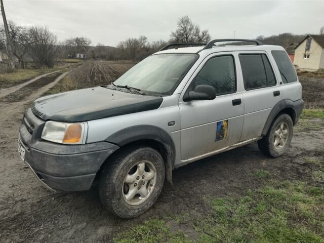 Серый Ленд Ровер Фрилендер, объемом двигателя 2 л и пробегом 300 тыс. км за 3000 $, фото 2 на Automoto.ua