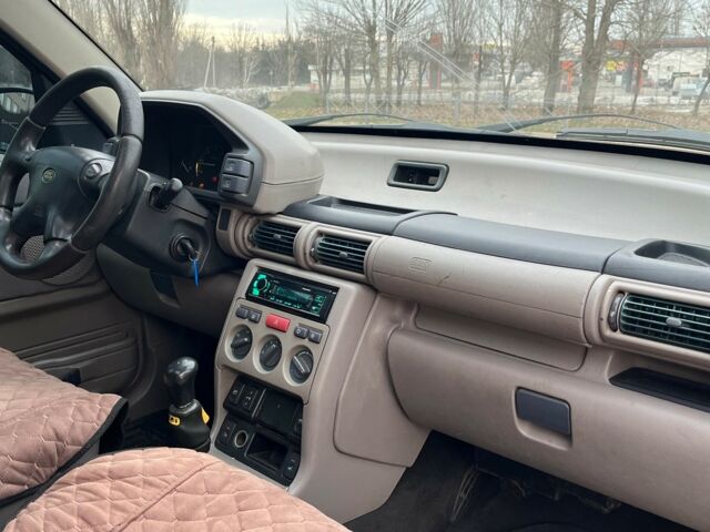 Сірий Ленд Ровер Freelander, об'ємом двигуна 2 л та пробігом 219 тис. км за 4200 $, фото 9 на Automoto.ua