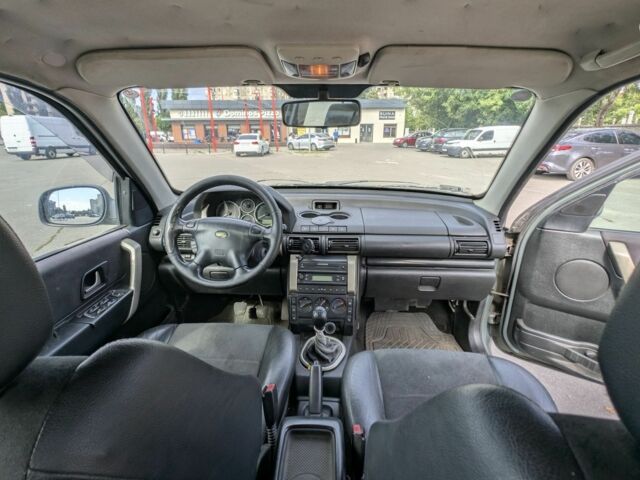Сірий Ленд Ровер Freelander, об'ємом двигуна 2 л та пробігом 189 тис. км за 5500 $, фото 3 на Automoto.ua