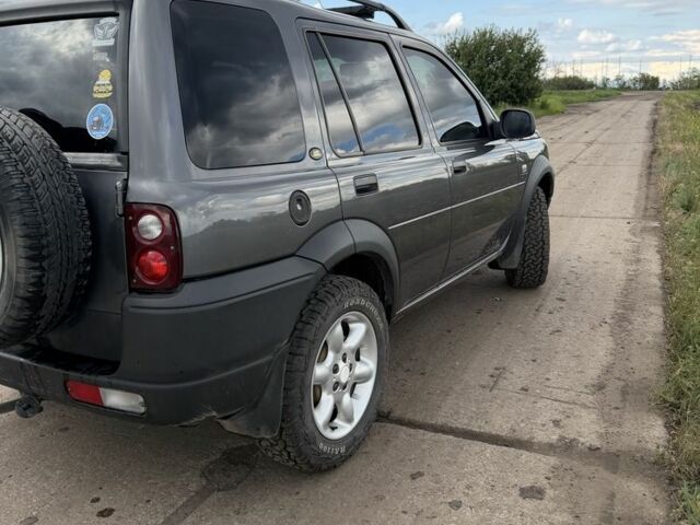 Сірий Ленд Ровер Freelander, об'ємом двигуна 2 л та пробігом 261 тис. км за 3900 $, фото 2 на Automoto.ua