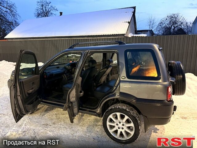 Серый Ленд Ровер Фрилендер, объемом двигателя 2 л и пробегом 270 тыс. км за 3500 $, фото 4 на Automoto.ua