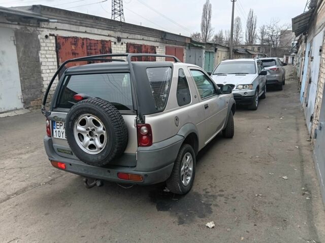 Серый Ленд Ровер Фрилендер, объемом двигателя 2 л и пробегом 200 тыс. км за 2800 $, фото 3 на Automoto.ua