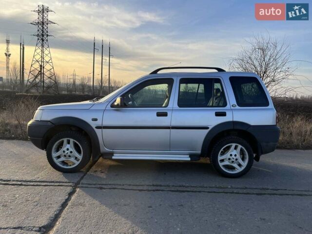 Сірий Ленд Ровер Freelander, об'ємом двигуна 2 л та пробігом 138 тис. км за 6600 $, фото 3 на Automoto.ua